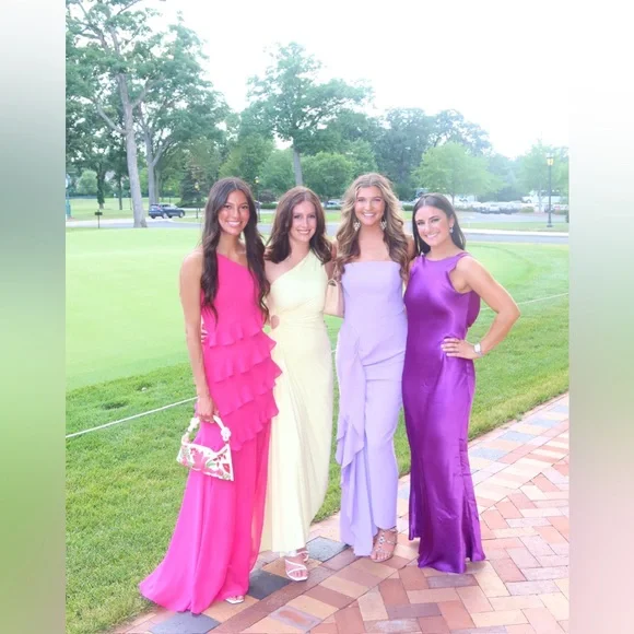 Lovers & Friends Junette Gown - Picture 5 of 8